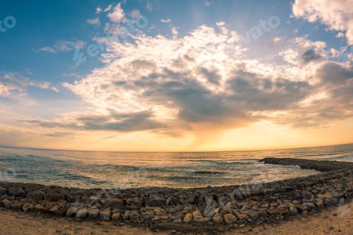 Preview: View of the seawall south of Furadouro beach