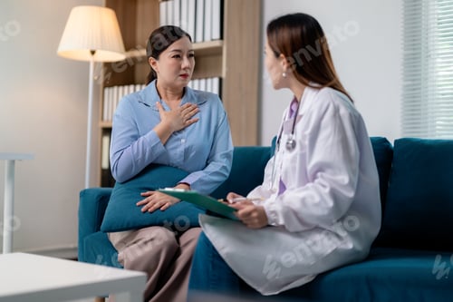 Preview: Patient describing symptoms to doctor during medical consultation