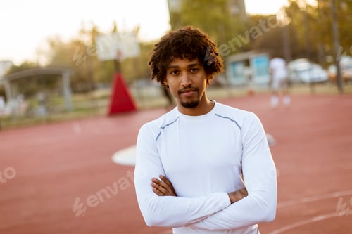 Preview: Close up of attractive black man standing on the sport court