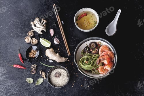 Preview: Green tea soba noodles with shrimp