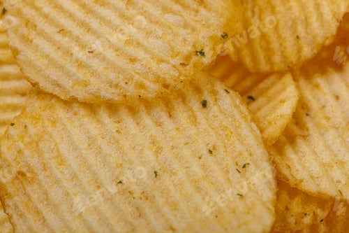 Preview: Lots of potato chips, texture