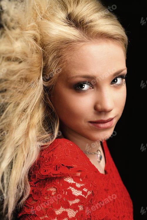 Preview: Glamour Portrait Of Beautiful Woman Model