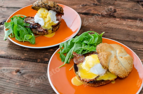 Preview: English muffin with bacon, egg benedict