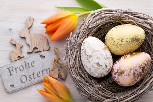 Preview: Easter and spring decoration, flowers and eggs.