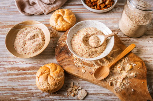 Preview: Zero waste concept - Making homemade panko and breadcrumbs from leftover bread and buns