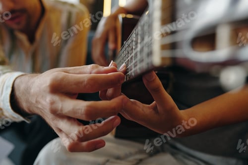 Preview: Learning Guitar Fretting Techniques in Close-Up Shot