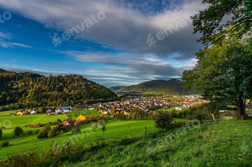Preview: Vibrant Village in Lush Green Hills