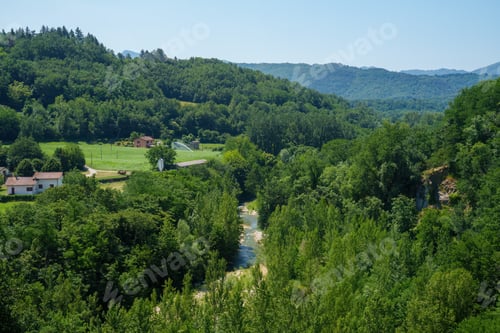 Preview: Rural landscape near Fivizzano, Tuscany, Italy