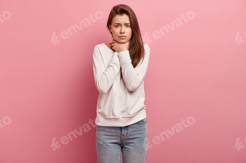 Preview: Depressed woman strangles herself, makes suicide gesture, doenst want to live no longer, keeps hands