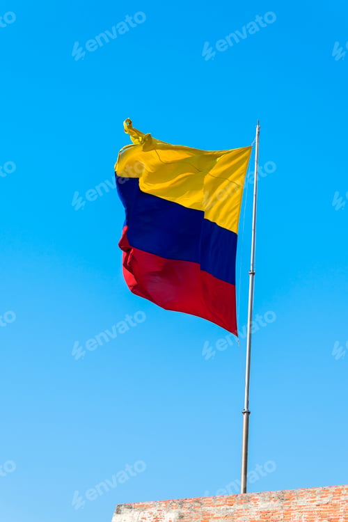 Preview: A Colombian flag is streaming in the wind.
