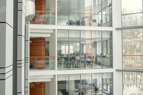 Preview: Glassy office rooms in business center
