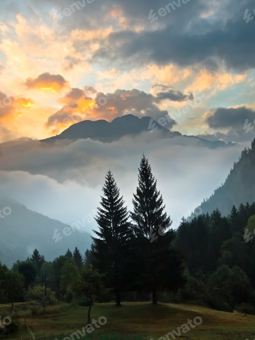 Preview: Sunrise over Les Deux Alpes