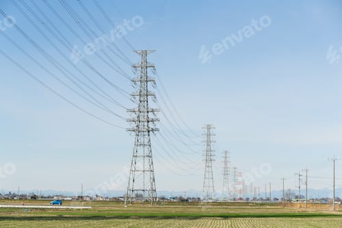Aperçu: Power lines in countryside