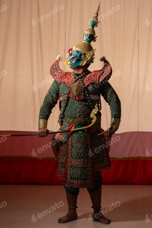 Preview: Thai Khon performers in elaborate Thotsakan costumes
