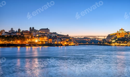 Preview: The river Douro with the old town of Porto