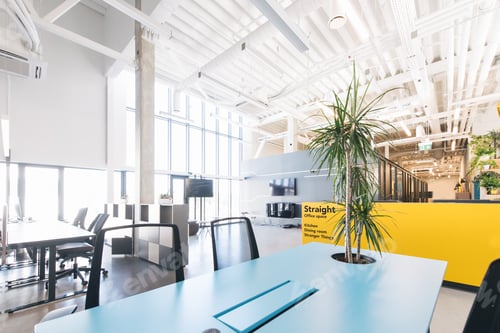 Preview: Modern interior of spacious office building