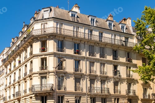 Preview: Paris, beautiful building