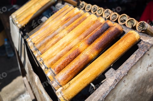 Preview: Taiwanese Snacks Of Rice Cooked In Bamboo Tubes