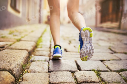 Preview: Female runner, feet closeup