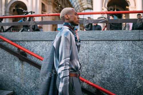Preview: Stylish man going into subway station, Milan, Italy