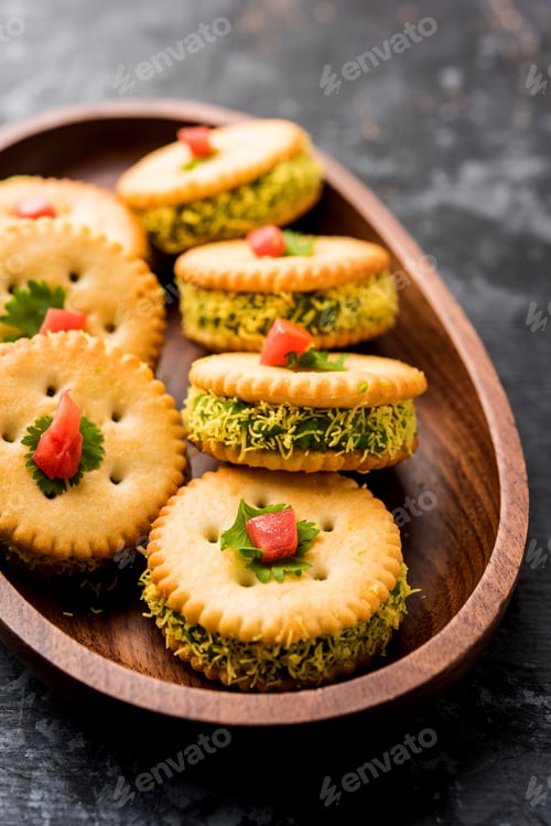 Preview: Biscuit chat or sandwich is a starter recipe from India