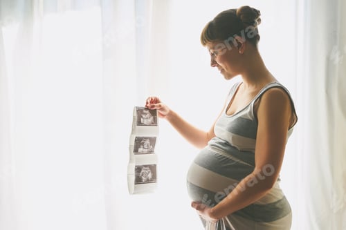 Preview: Hariklia pregnant28