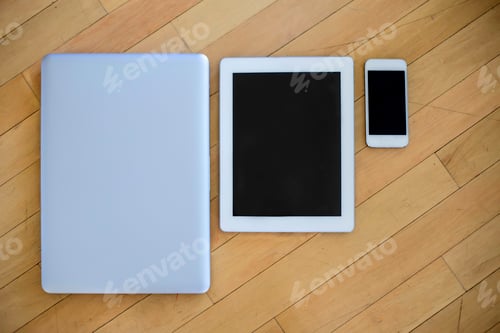 Preview: Laptop, tablet and molbile phone