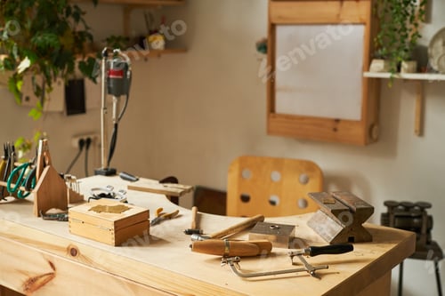 Preview: Background image of artisanal jewelers workstation