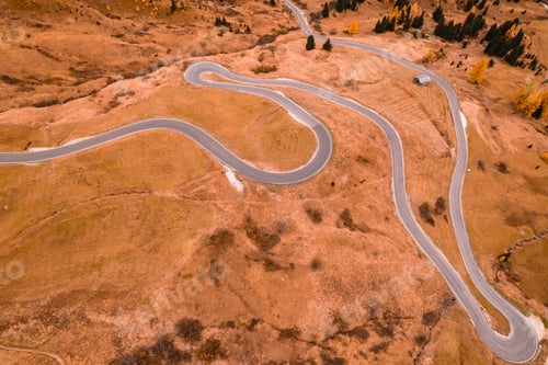 Preview: Curvy mountain road