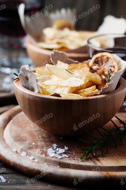 Preview: French fried potatoes with lemon and rosemary