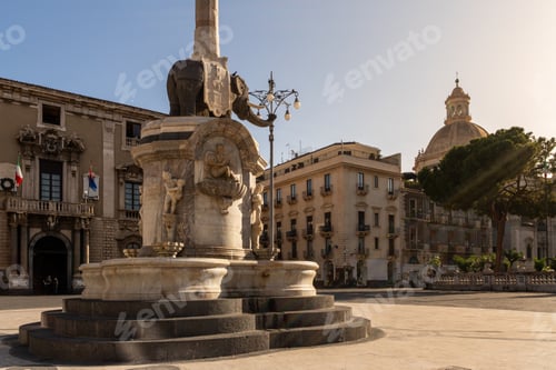 Preview: Piazza del Duomo in Catania with Elephant Fountain