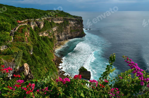 Preview: Uluwatu bay. Bali, Indonesia
