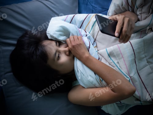 Preview: Woman sleep and holding mobile