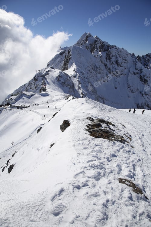 Preview: Skiers at the sky station in the city of Innsbruck. Austria