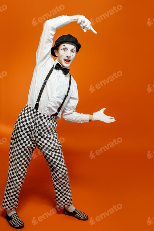 Preview: Pantomime on the orange background