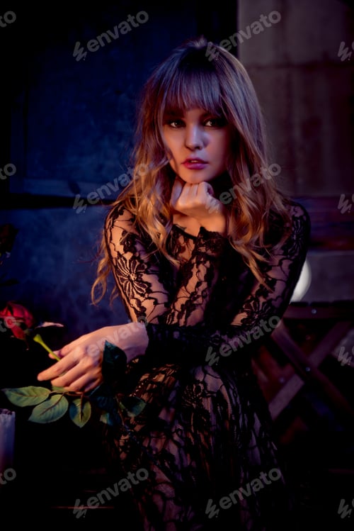 Preview: Pretty woman portrait