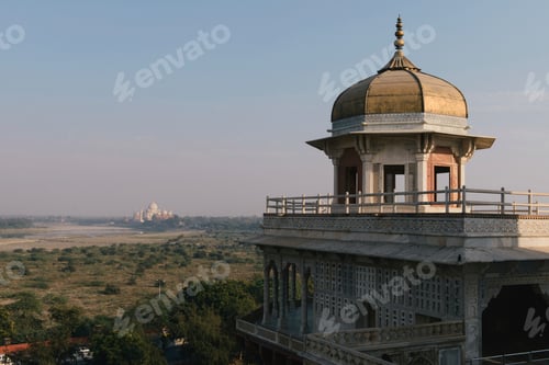 Preview: Elevated distant view of Taj Mahal from Agra Fort, Agra