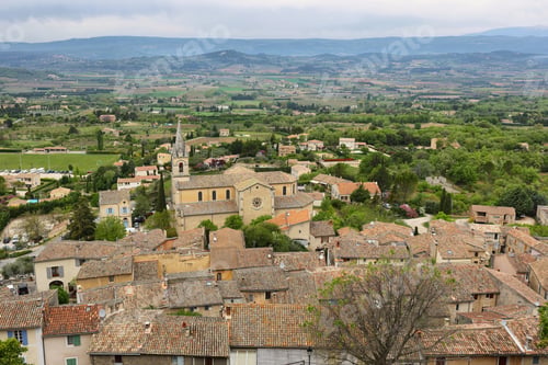 Preview: View on rooftops and Luberon valley in Bonnieux, Provence France