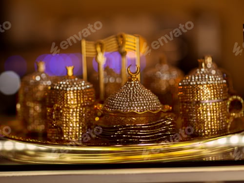 Preview: Beautiful Arab gold cups and plates with a beautiful background