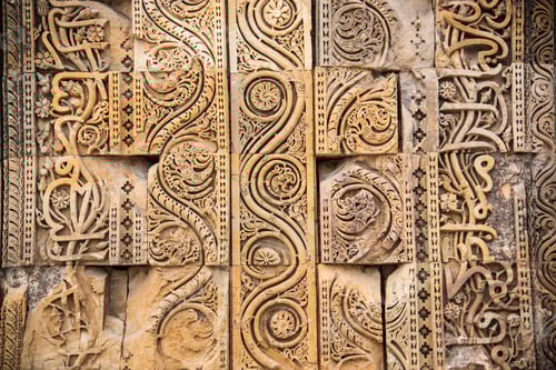 Preview: Stone carving detail of the Qutub Minar, New Delhi, India