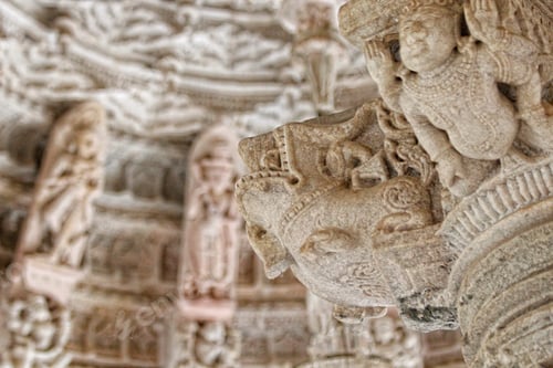 Preview: Beautiful drawings inside the Ranakpur temple