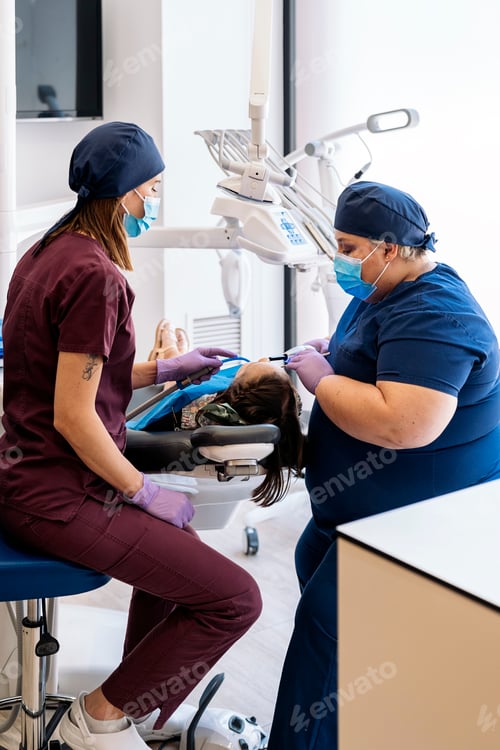 Preview: Dental Clinic Workers With Patient