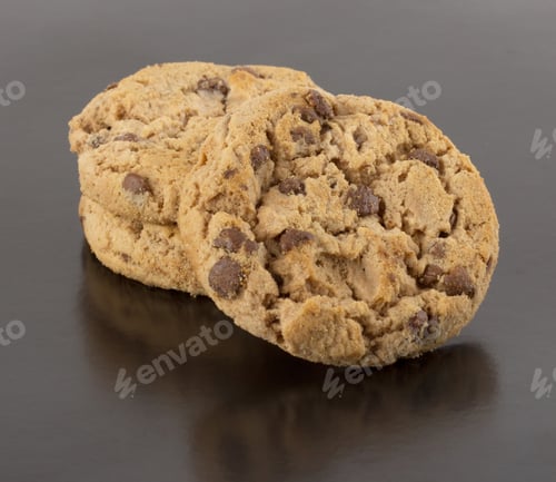 Preview: Fresh chocolate cookies isolated on black background