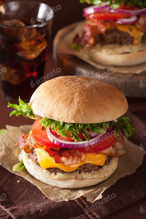 Preview: bacon cheese burger with beef patty, tomato, onion