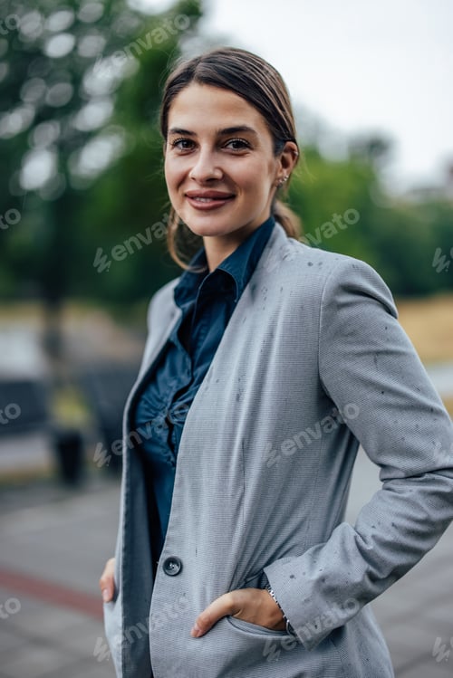 Preview: Adult woman, enjoying her photo shoot.