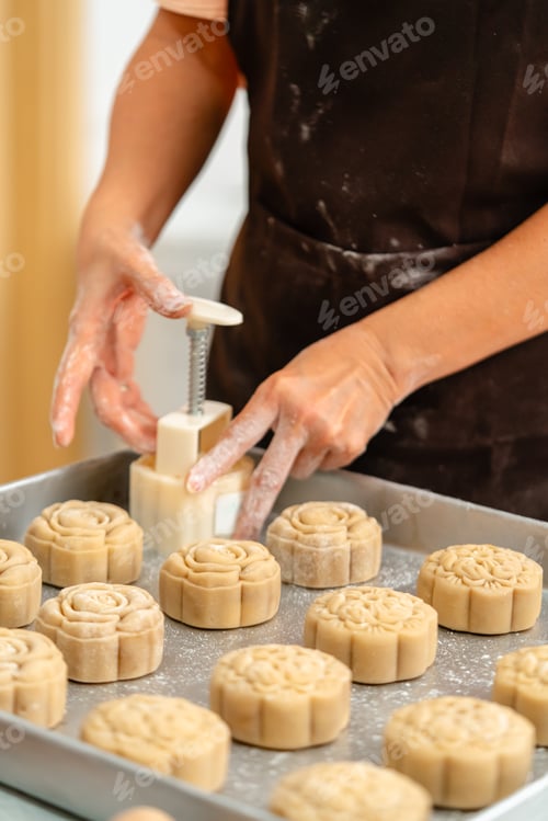 Preview: Mooncake