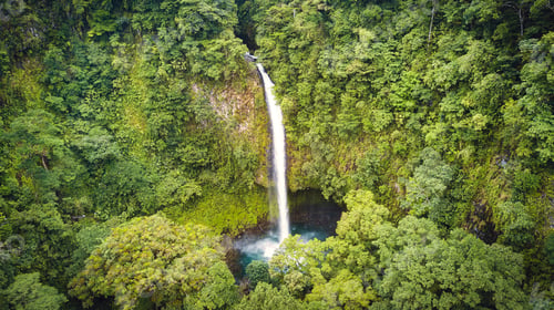 Preview: Cascada en Costa Rica