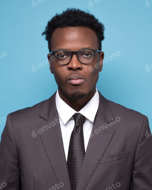 Preview: Portrait of an african american man with glasses