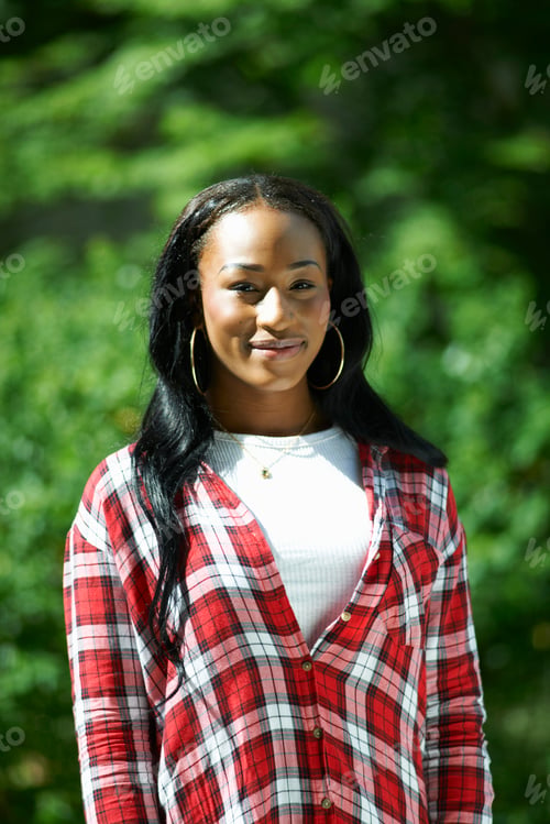 Preview: Portrait of teenage girl, outdoors