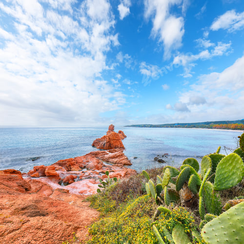 Preview: Impressive view of Red Rocks (is Scoglius Arrubius) on Cea beach.